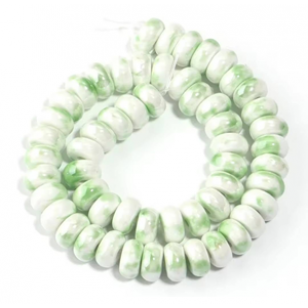 Kralen Keramiek Groen-wit 9x5mm