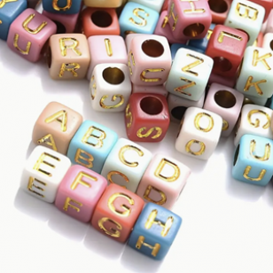 Letter Kralen Pastel 6x6mm 100x