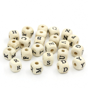 Houten Letter Kraal 10x10mm
