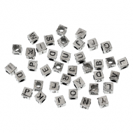 Letter Kralen Acryl 6x6mm