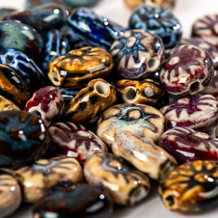 Kraal Keramiek Blauw 18x14mm