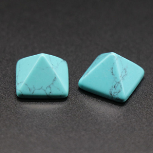 Plaksteen Howliet Pyramide