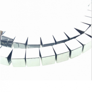 Kralen Hematiet Cube 6mm zilver