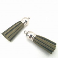 Kwastje pu Suede met zilveren kapje 4 cm - Olive groen