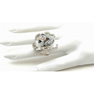 Ring - Roos bezet met crystal - wit
