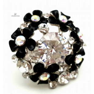 Ring zwart/wit  bloem bezet met Swarovski