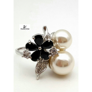 Ring bezet met Parels en Swarovski kristallen Bloem