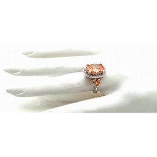 Ring bezet met Zalm-roze Zirkonia steen en Swarovski 