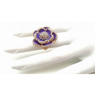 Goudkleurige ring - Roos - Paars met strass Goudkleurige ring - Roos - Paars met strass