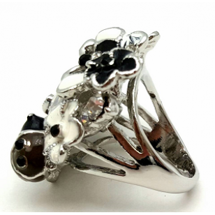 Ring - Lieveheersbeestje bloemen bezet met Swarovski