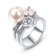  Ring bezet met Swarovski en Parel #3